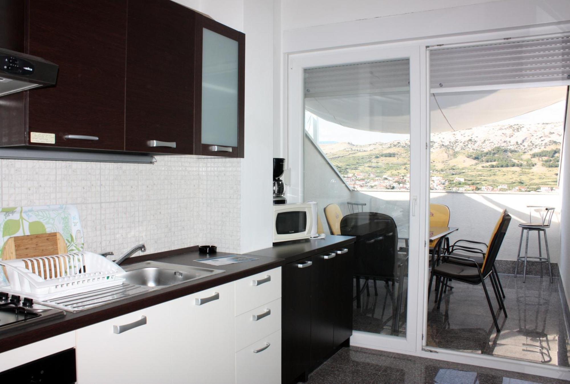 Apartments Sv. Jelena 2 パグ 部屋 写真