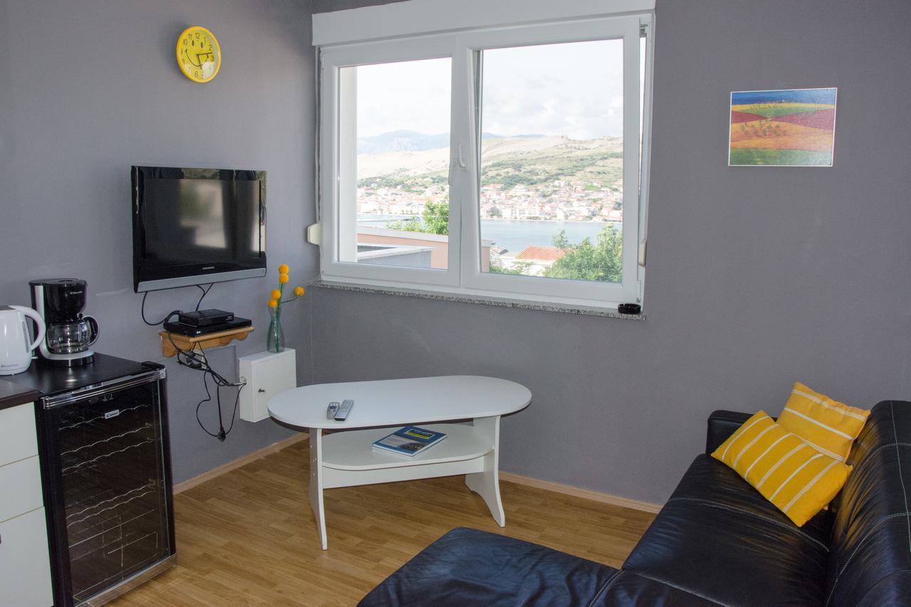 Apartments Sv. Jelena 2 パグ エクステリア 写真