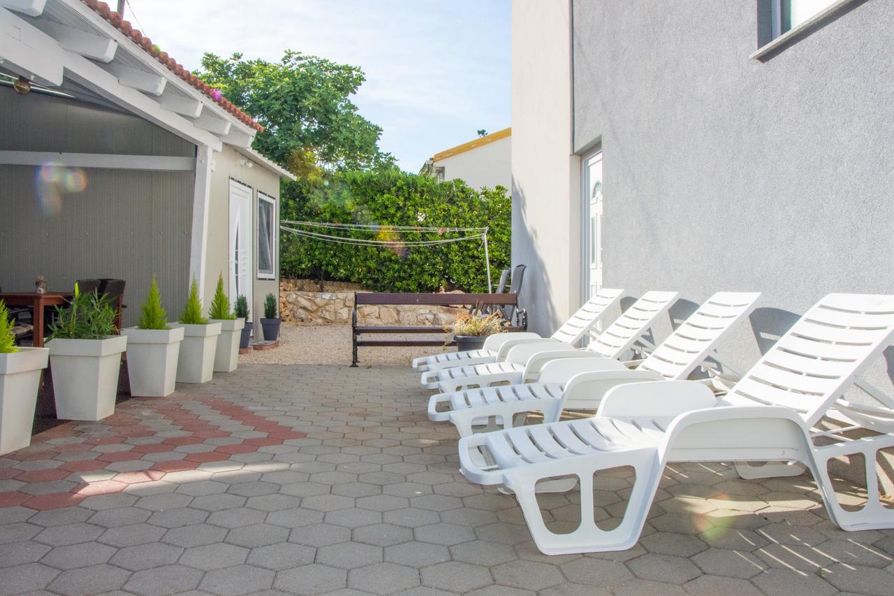 Apartments Sv. Jelena 2 パグ エクステリア 写真