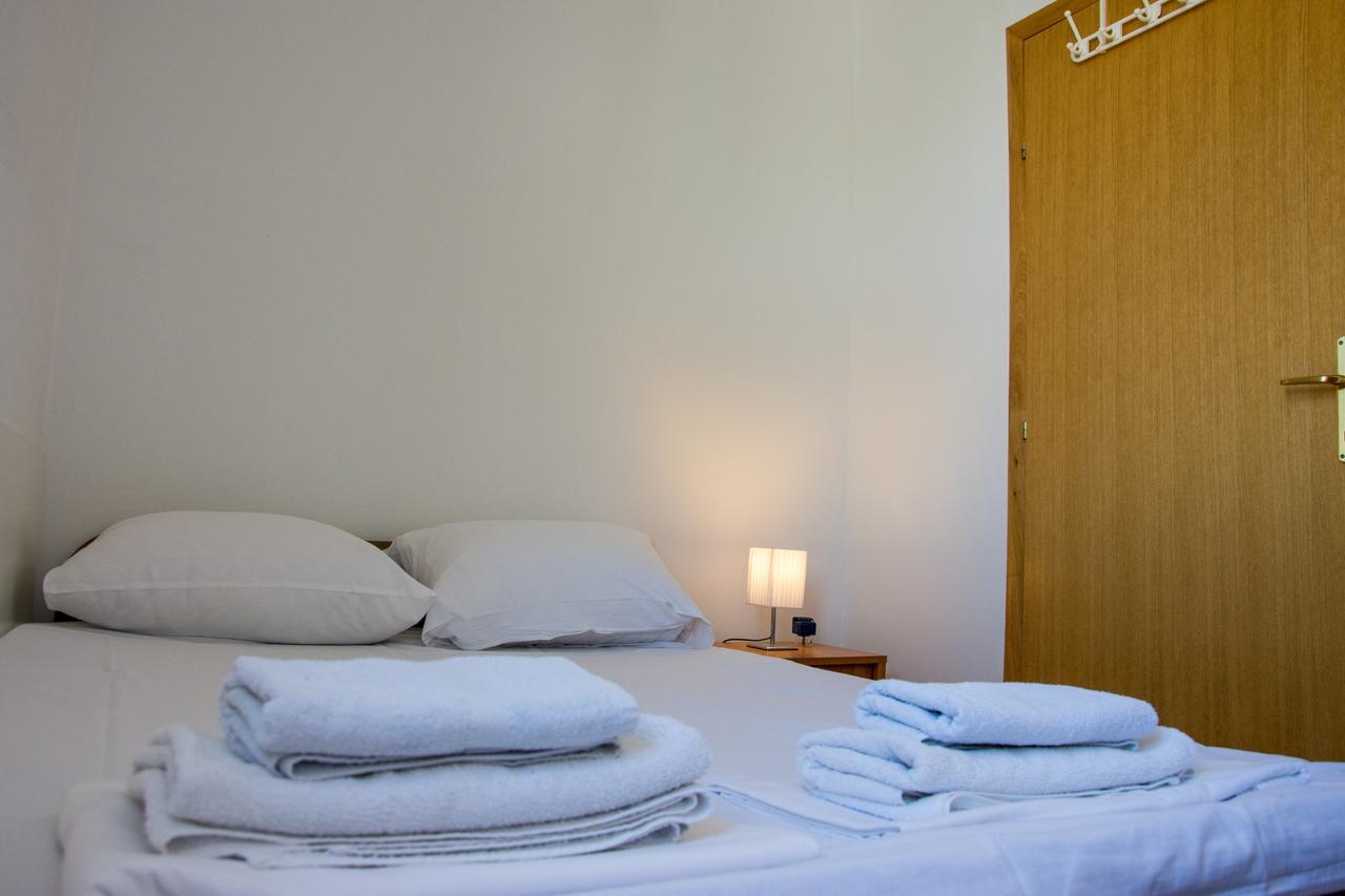 Apartments Sv. Jelena 2 パグ エクステリア 写真