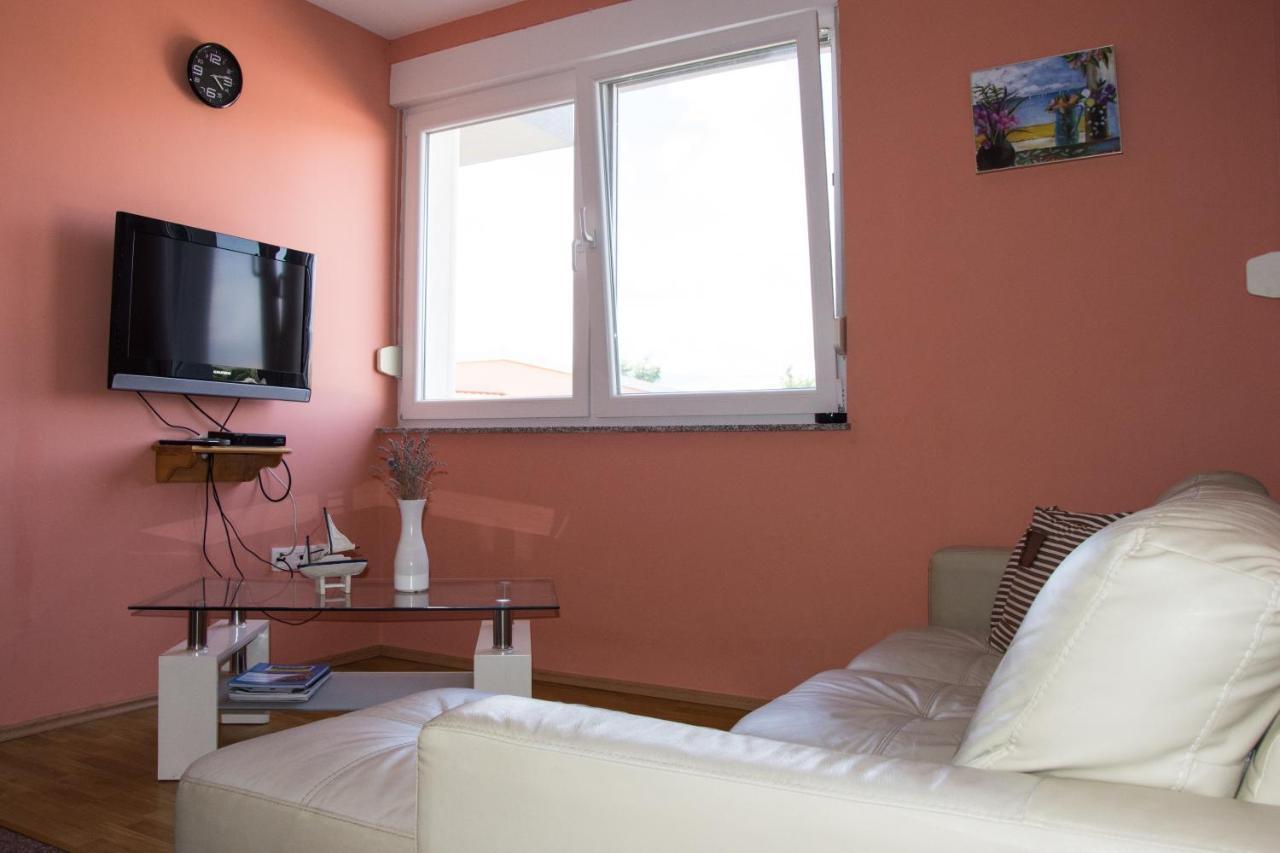 Apartments Sv. Jelena 2 パグ エクステリア 写真